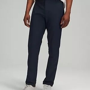 Lululemon Athletica Men's Navy Commission Pants, 32x30, Classic Fit